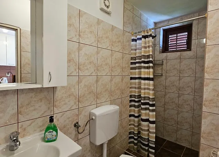 Family Friendly House With A Swimming Pool Ljutici, Krk - 23686 펜션