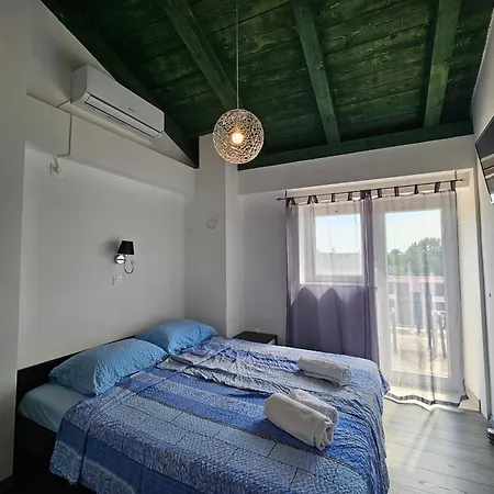 Family Friendly House With A Swimming Pool Ljutici, Krk - 23686 Case de vacanță Malinska