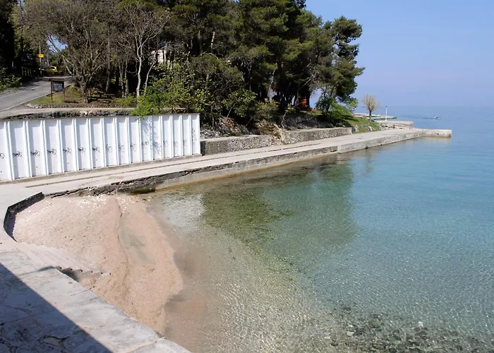 Family Friendly House With A Swimming Pool Ljutici, Krk - 23686 Malinska