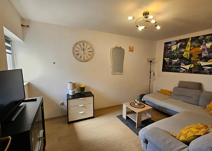 Casa vacanze Family Friendly House With A Swimming Pool Ljutici, Krk - 23686 Malinska