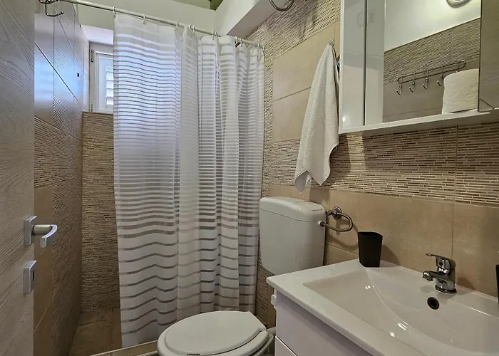 Family Friendly House With A Swimming Pool Ljutici, Krk - 23686 *