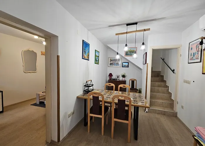 Casa vacanze Family Friendly House With A Swimming Pool Ljutici, Krk - 23686