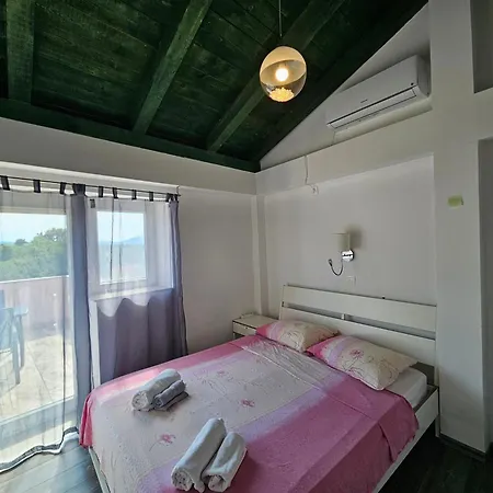 Family Friendly House With A Swimming Pool Ljutici, Krk - 23686 Ferienhaus Malinska
